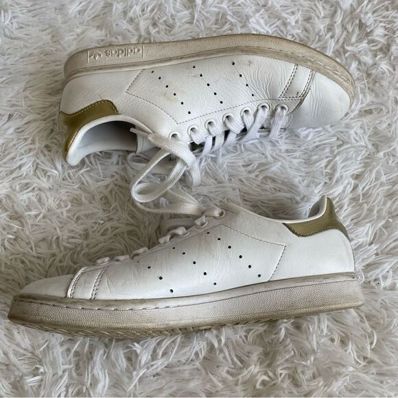 Adidas Stan Smith White Leather Sneakers with Gold Trim Size 7 - Picture 6 of 9